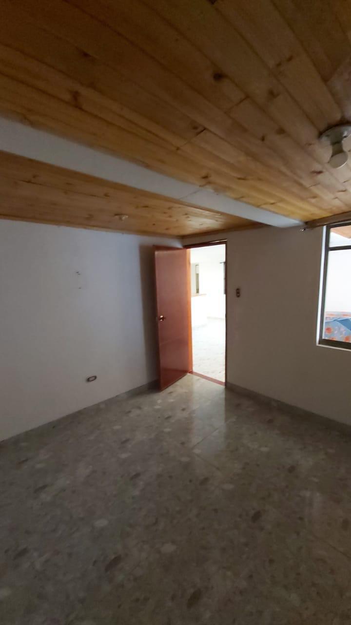 Casa en venta en Fontibon, Bogotá · foto 3 de 15