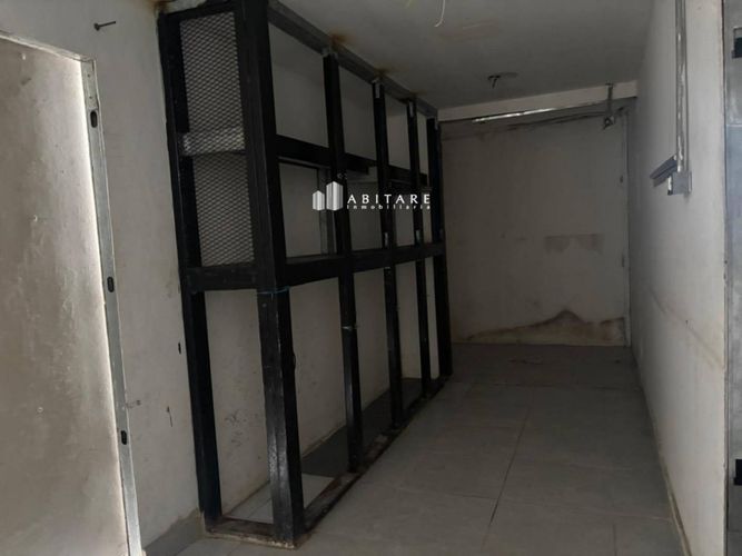 Edificio en arriendo en Crespo, Cartagena, 552 m² · foto 3 de 10