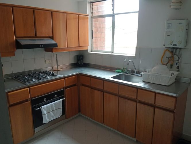 Apartamento de 3 alcobas en arriendo en Laureles, Medellín, 95 m² · foto 5 de 19