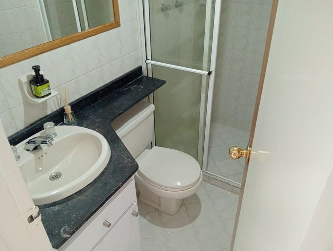 Apartamento de 3 alcobas en arriendo en Laureles, Medellín, 95 m² · foto 17 de 19