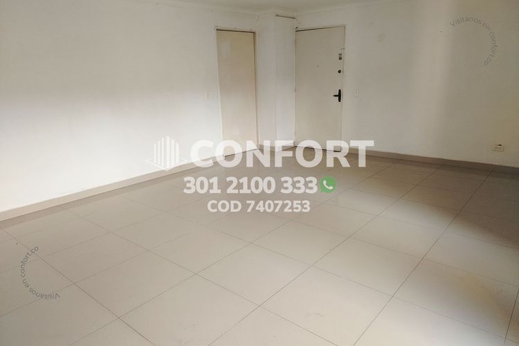 Apartamento de 4 alcobas en arriendo en Laureles, Medellín, 129 m² · foto 4 de 24