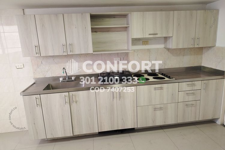 Apartamento de 4 alcobas en arriendo en Laureles, Medellín, 129 m² · foto 7 de 24