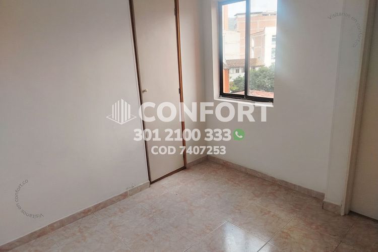 Apartamento de 4 alcobas en arriendo en Laureles, Medellín, 129 m² · foto 13 de 24