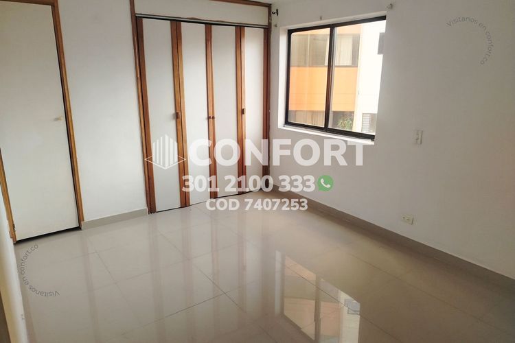 Apartamento de 4 alcobas en arriendo en Laureles, Medellín, 129 m² · foto 23 de 24