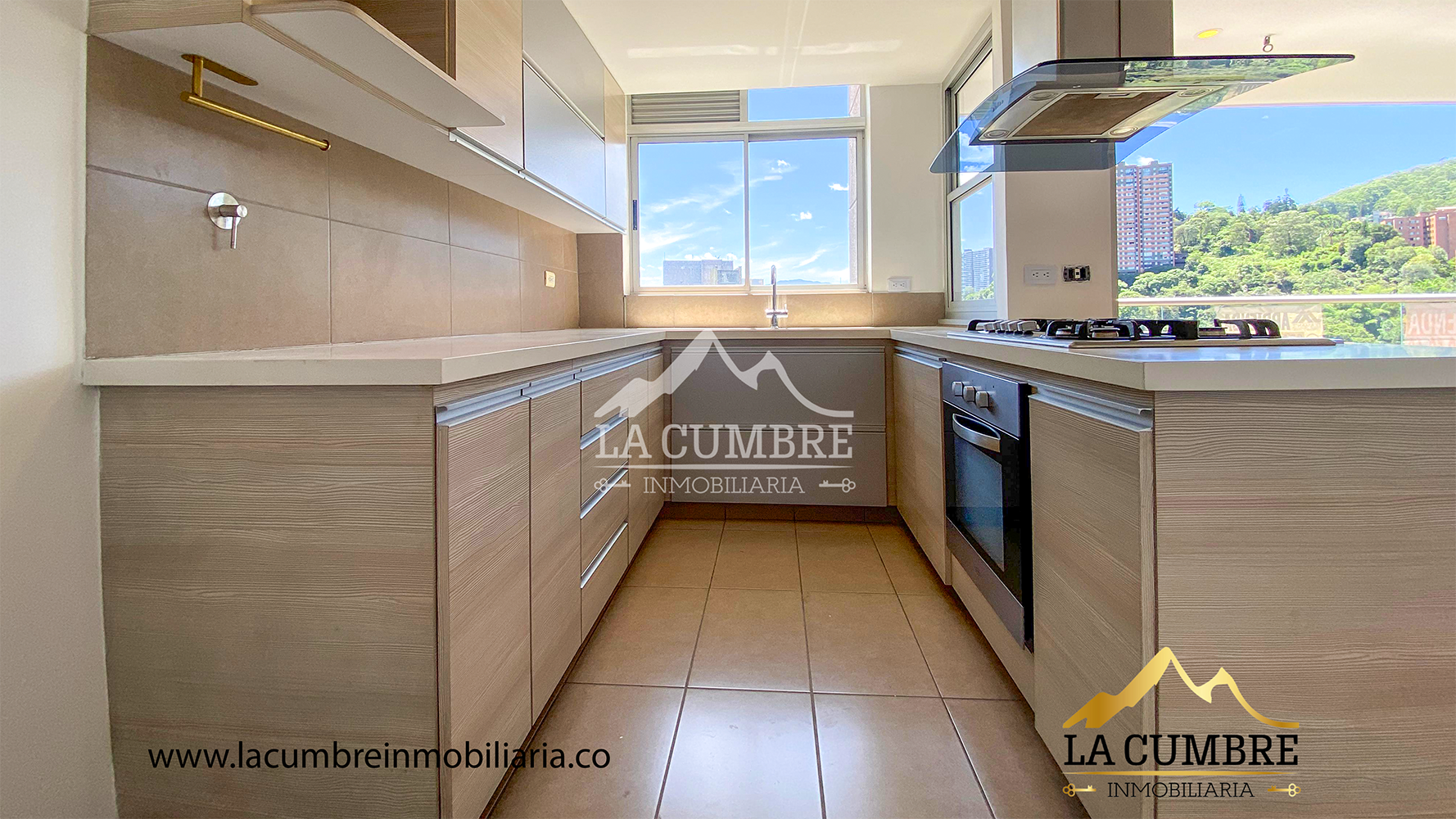 Apartamento en arriendo en Castropol, Medellín · foto 5 de 13