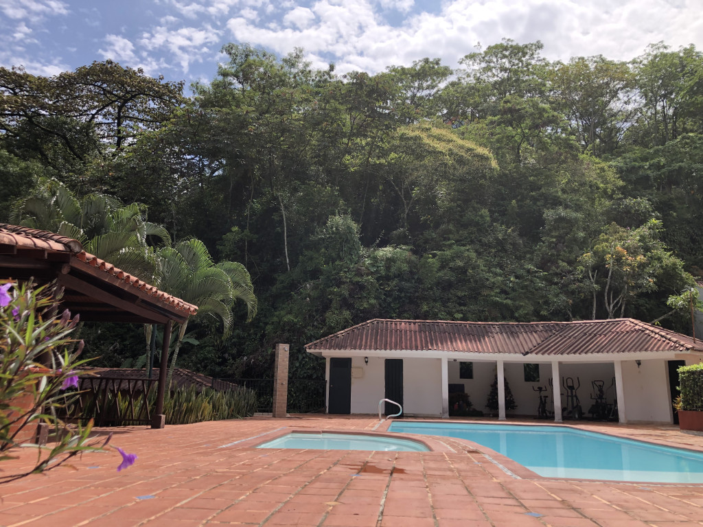 Casa en Arriendo en Sector cañaveralejo guadalupe, Cali