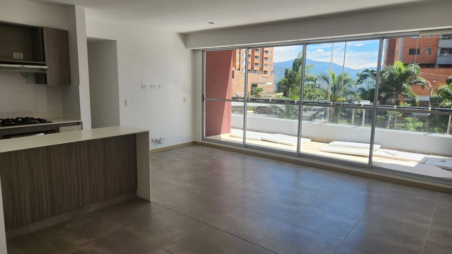 Apartamento de 2 alcobas en venta en Loma De Las Brujas, Envigado, 81 m² · foto 5 de 18