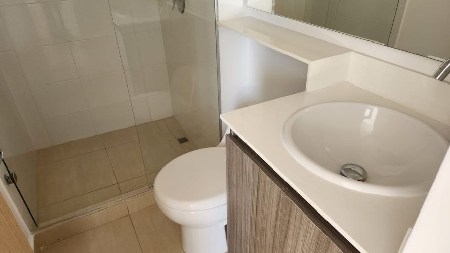 Apartamento de 2 alcobas en venta en Loma De Las Brujas, Envigado, 81 m² · foto 11 de 18