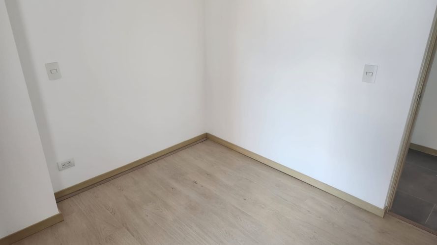 Apartamento de 2 alcobas en venta en Loma De Las Brujas, Envigado, 81 m² · foto 13 de 18