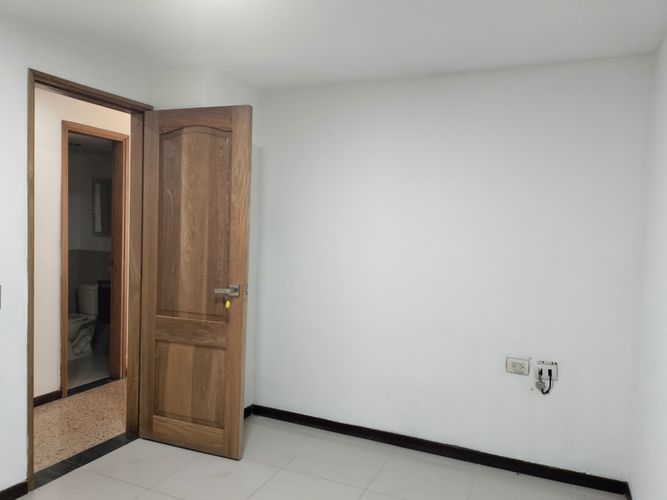 Apartamento de 3 alcobas en venta en El Poblado, Medellín, 125 m² · foto 13 de 19