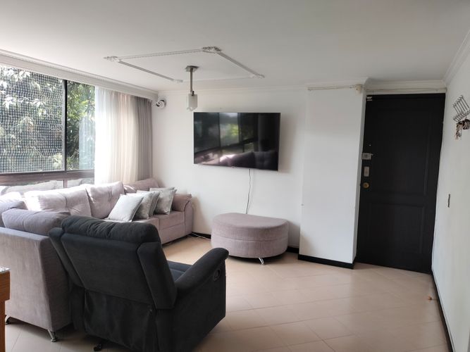 Apartamento de 2 alcobas en venta en El Poblado, Medellín, 87 m² · foto 4 de 17