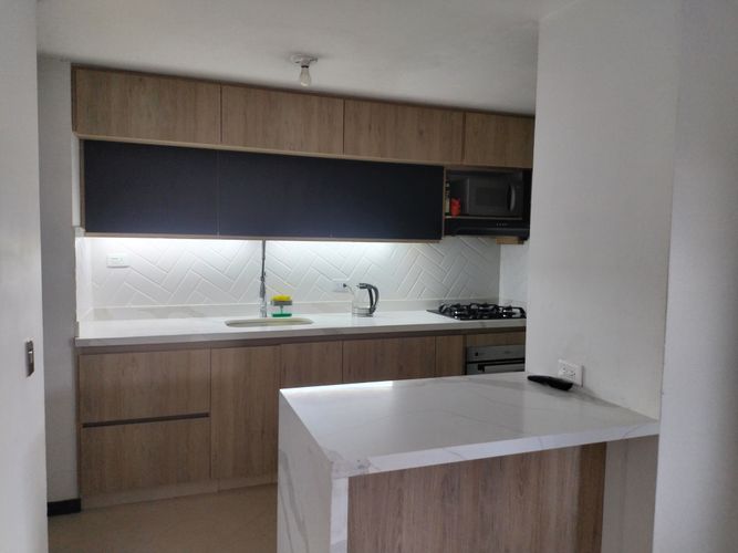 Apartamento de 2 alcobas en venta en El Poblado, Medellín, 87 m² · foto 5 de 17