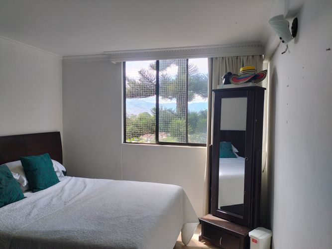 Apartamento de 2 alcobas en venta en El Poblado, Medellín, 87 m² · foto 14 de 17