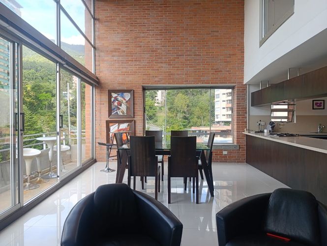 Apartamento de 3 alcobas en arriendo en El Poblado, Medellín, 170 m² · foto 3 de 19
