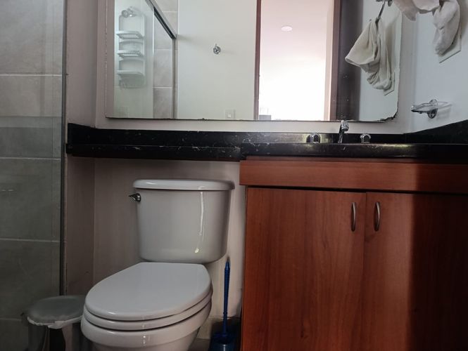 Apartamento de 3 alcobas en arriendo en El Poblado, Medellín, 170 m² · foto 18 de 19