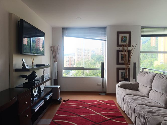 Apartamento de 3 alcobas en arriendo en El Poblado, Medellín, 170 m² · foto 12 de 19