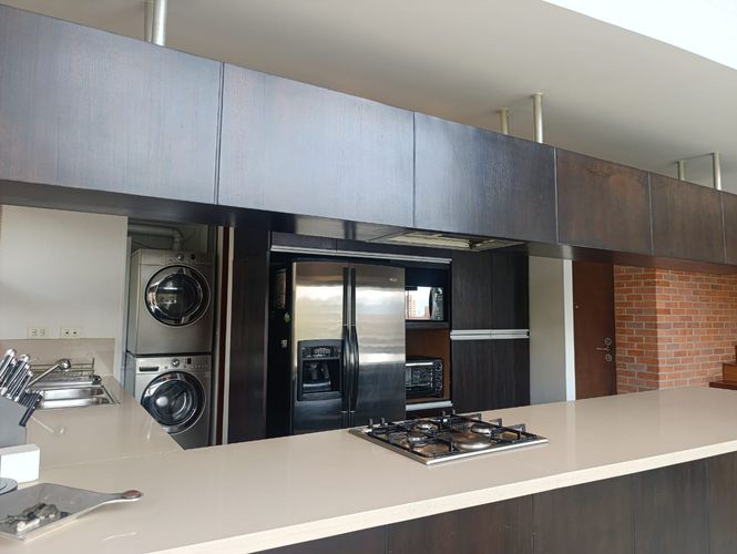 Apartamento de 3 alcobas en arriendo en El Poblado, Medellín, 170 m² · foto 6 de 19