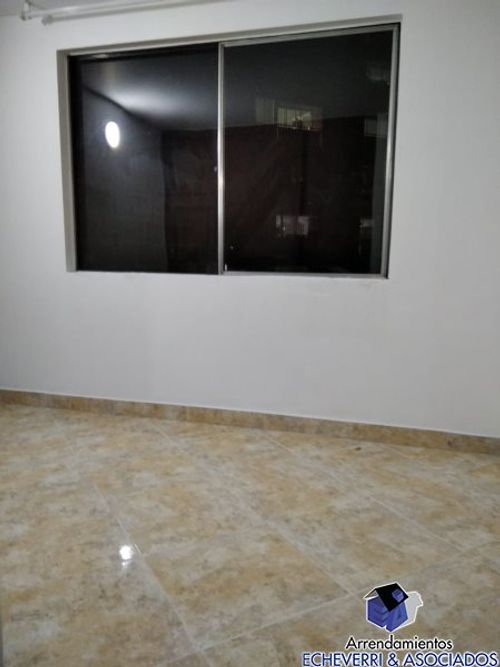 Casa de 4 alcobas en venta en Zona Centro, Envigado, 120 m² · foto 5 de 10