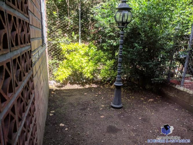 Casa de 3 alcobas en venta en El Dorado, Envigado, 212 m² · foto 4 de 9