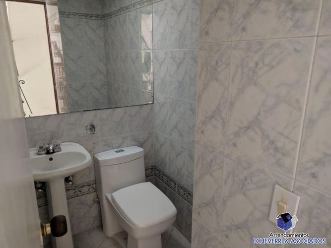 Casa de 3 alcobas en venta en El Dorado, Envigado, 212 m² · foto 8 de 9