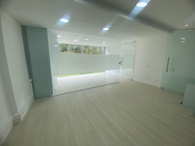 Oficina en arriendo en El Poblado, Medellín, 93 m² · foto 14 de 17