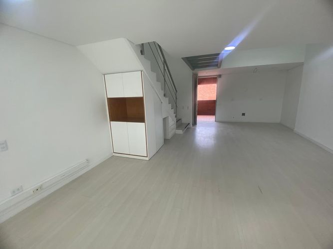 Oficina en arriendo en El Poblado, Medellín, 93 m² · foto 16 de 17