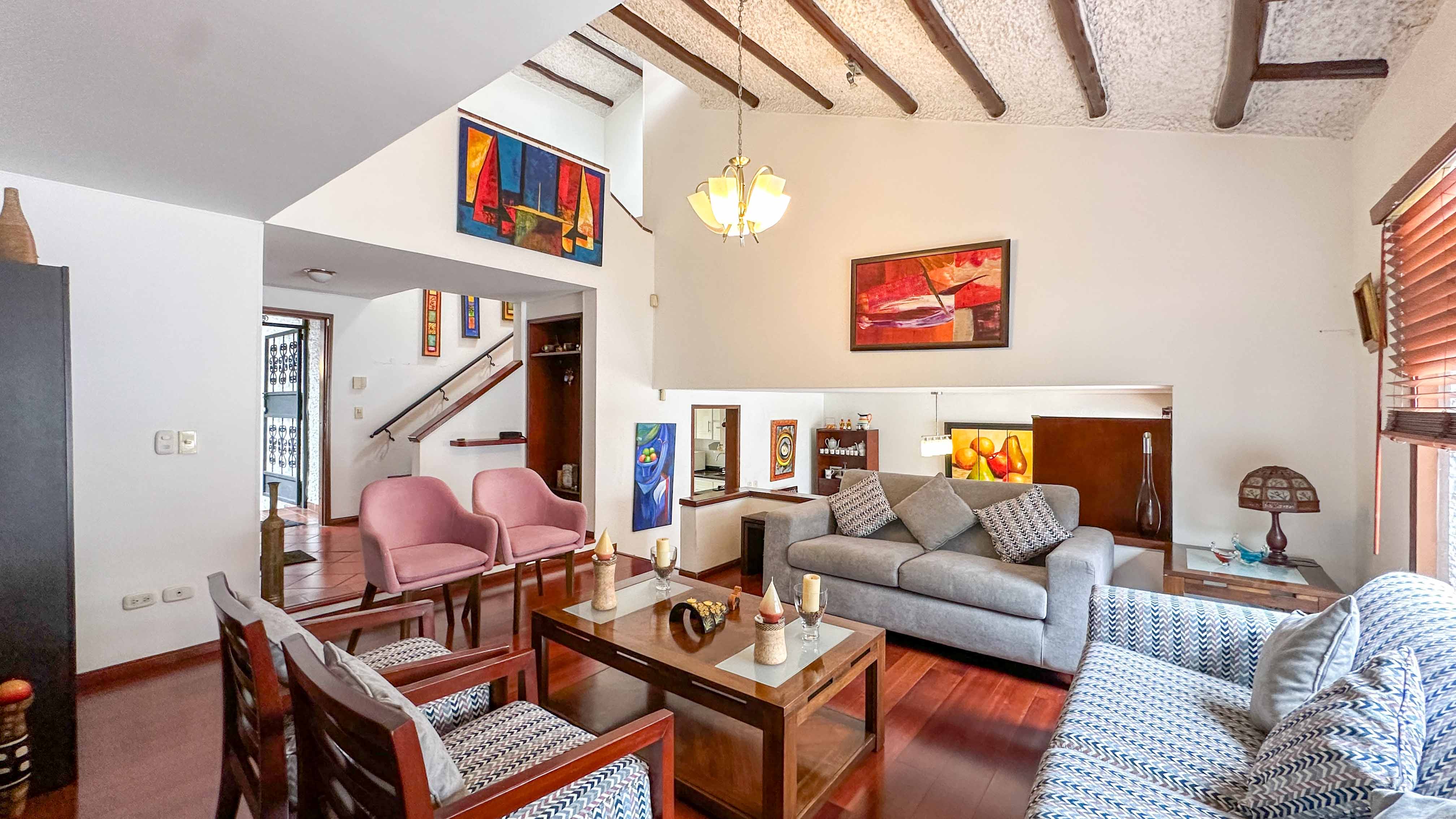 Casa en venta en Santa Ana, Bogotá · foto 10 de 24
