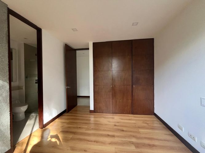 Apartamento de 3 alcobas en arriendo en El Poblado, Medellín, 154 m² · foto 6 de 16