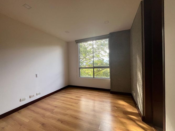 Apartamento de 3 alcobas en arriendo en El Poblado, Medellín, 154 m² · foto 7 de 16
