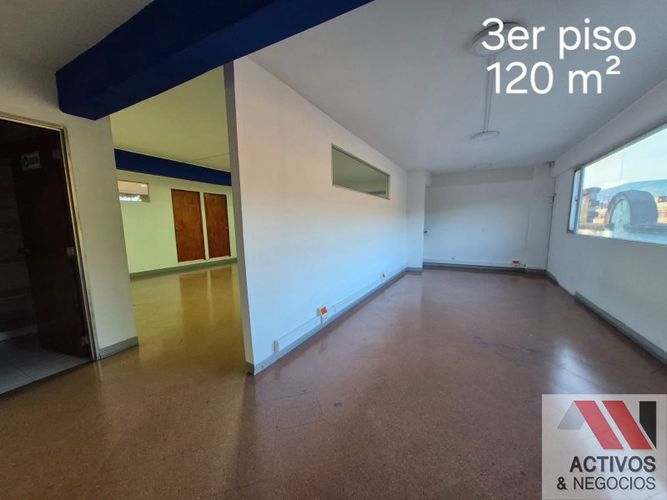 Oficina en arriendo en El Poblado, Medellín, 400 m² · foto 8 de 14