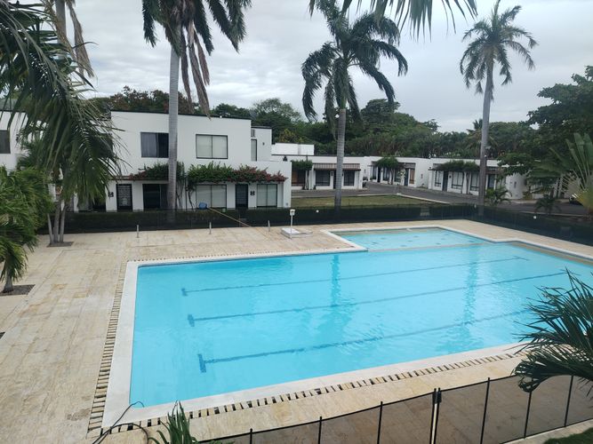 Casa de 3 alcobas en venta en Ub. Villa Anpiss, Girardot, 170 m² · foto 2 de 12