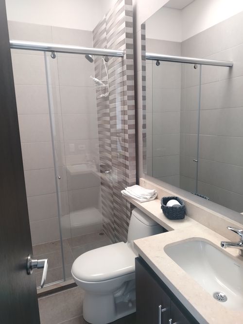 Casa de 3 alcobas en venta en Ub. Villa Anpiss, Girardot, 170 m² · foto 8 de 12