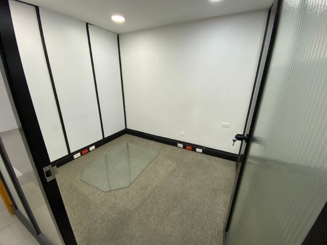Oficina en arriendo en El Poblado, Medellín, 120 m² · foto 4 de 13