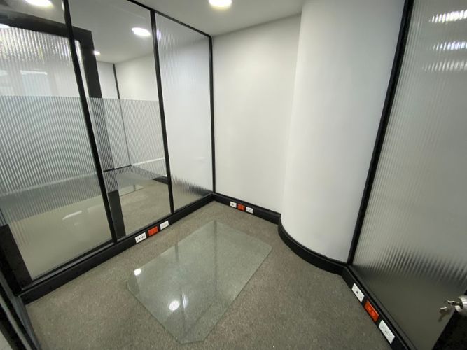 Oficina en arriendo en El Poblado, Medellín, 120 m² · foto 5 de 13