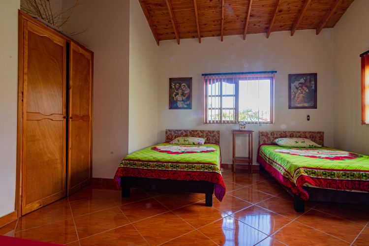 Casa de 7 alcobas en venta en Belen, Marinilla, 1014 m² · foto 8 de 24
