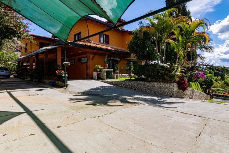 Casa de 7 alcobas en venta en Belen, Marinilla, 1014 m² · foto 23 de 24