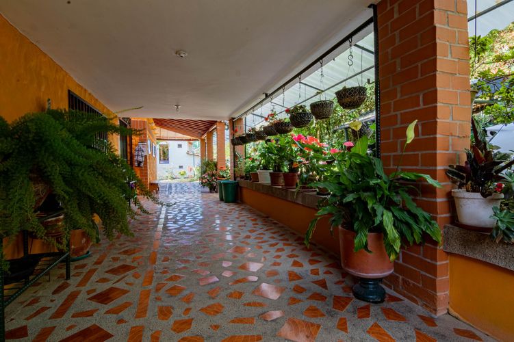 Casa de 7 alcobas en venta en Belen, Marinilla, 1014 m² · foto 24 de 24