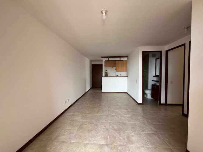 Apartamento de 2 alcobas en arriendo en El Poblado, Medellín, 72 m² · foto 2 de 12