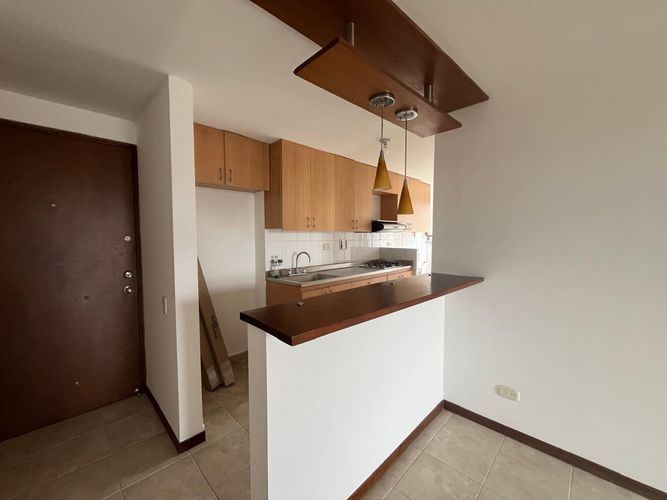 Apartamento de 2 alcobas en arriendo en El Poblado, Medellín, 72 m² · foto 10 de 12