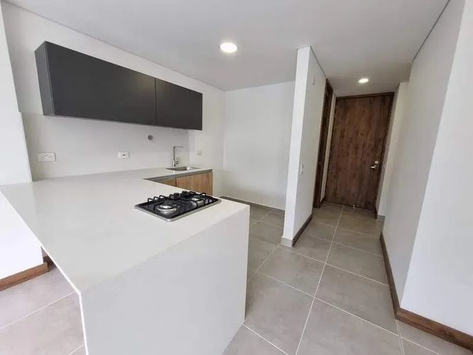 Apartamento de 1 alcoba en arriendo en El Poblado, Medellín, 45 m² · foto 4 de 11