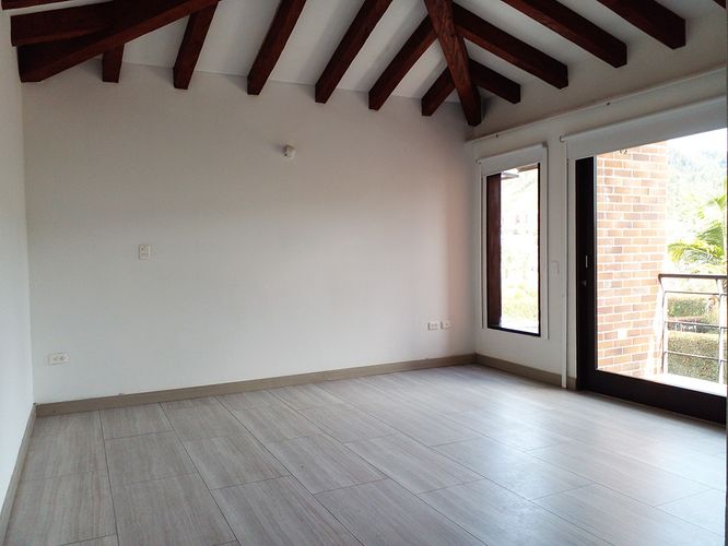 Casa de 3 alcobas en venta en El Retiro, 195 m² · foto 13 de 20