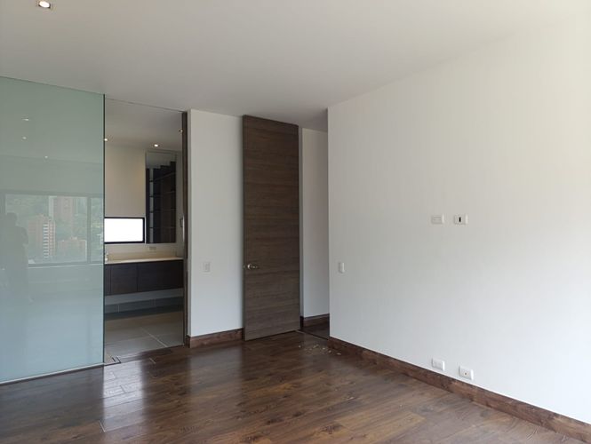 Apartamento de 2 alcobas en arriendo en El Poblado, Medellín, 100 m² · foto 9 de 17