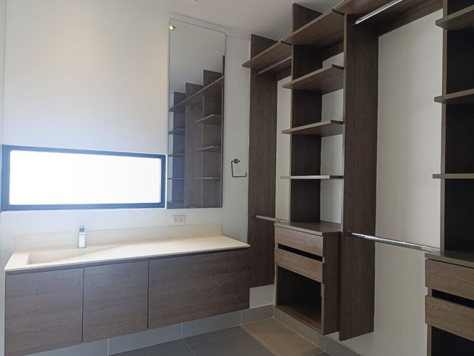Apartamento de 2 alcobas en arriendo en El Poblado, Medellín, 100 m² · foto 16 de 17