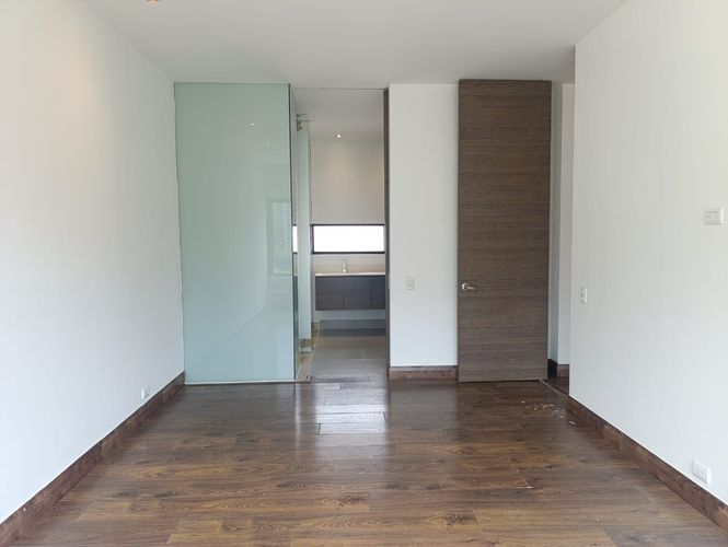Apartamento de 2 alcobas en arriendo en El Poblado, Medellín, 100 m² · foto 8 de 17