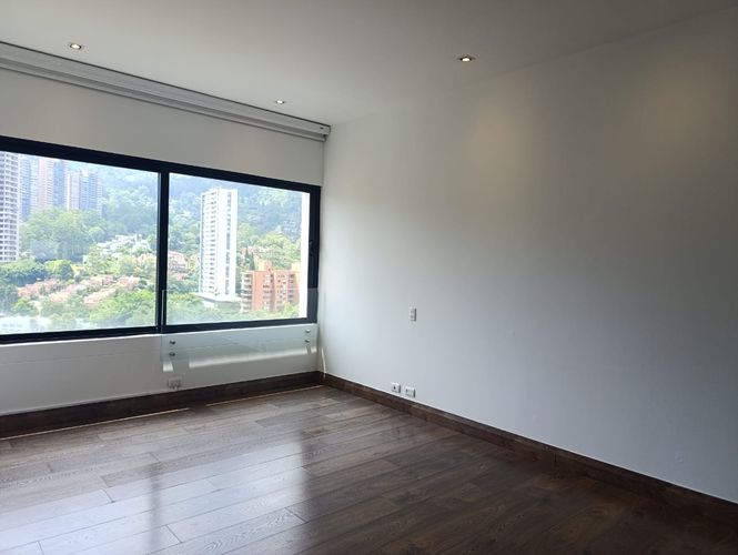 Apartamento de 2 alcobas en arriendo en El Poblado, Medellín, 100 m² · foto 11 de 17