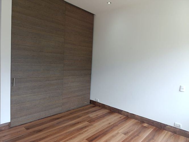 Apartamento de 2 alcobas en arriendo en El Poblado, Medellín, 100 m² · foto 13 de 17