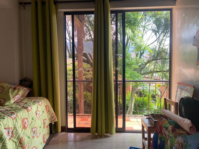 Casa de 4 alcobas en venta en Escobero, Envigado, 275 m² · foto 18 de 20
