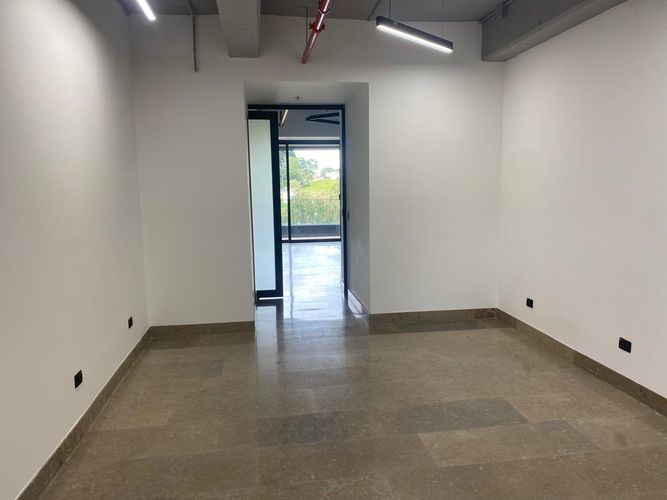 Oficina en arriendo en Loma Del Chocho, Envigado, 65 m² · foto 8 de 13