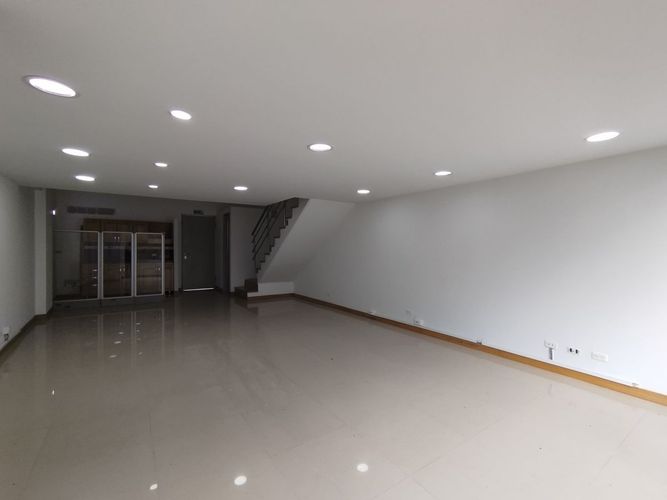 Oficina en arriendo en Loma Del Chocho, Envigado, 68 m² · foto 4 de 11