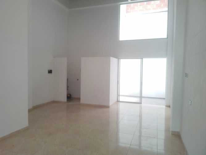 Local en venta en Laureles, Medellín, 60 m² · foto 2 de 9